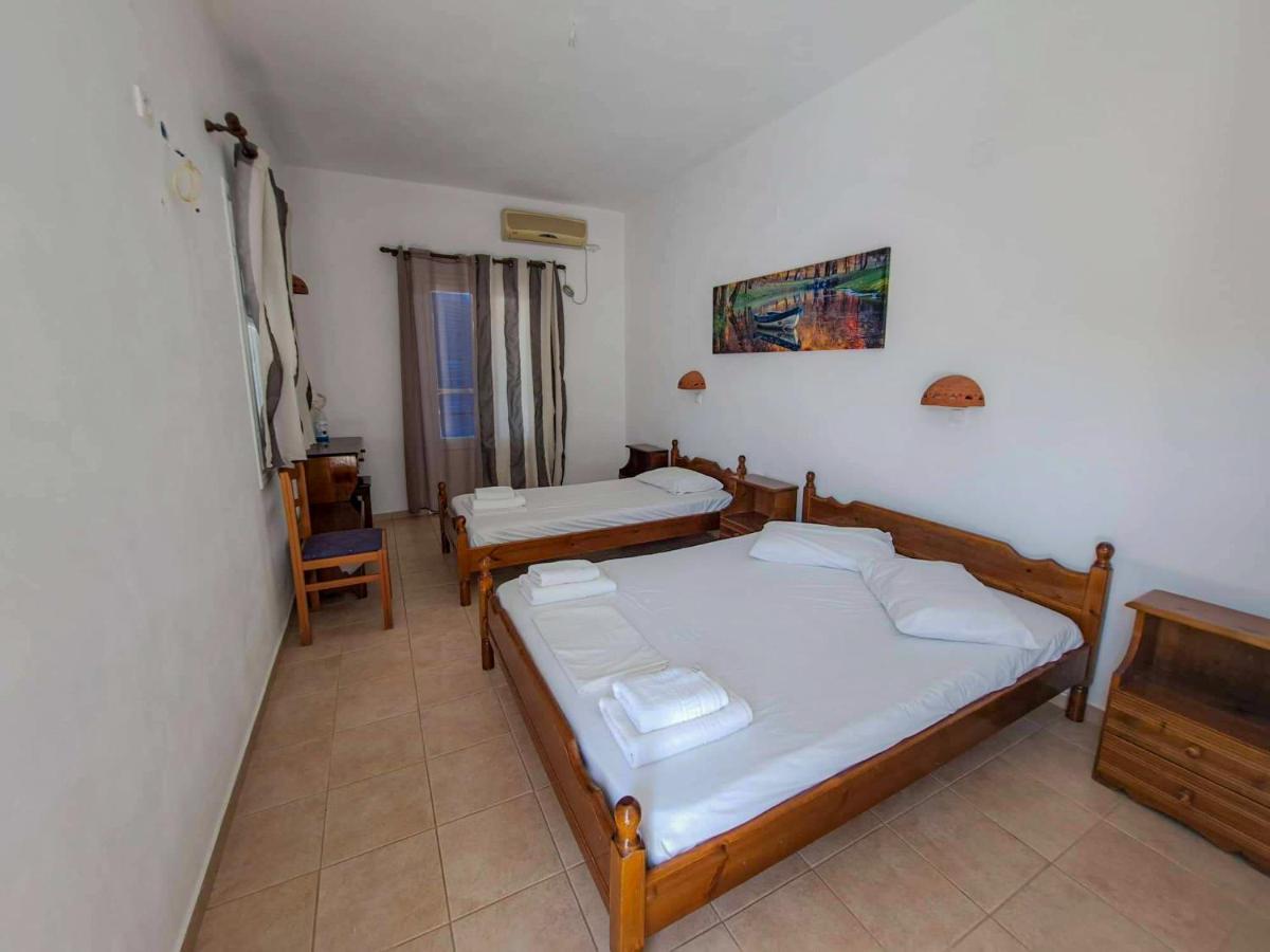 Sifneiko Arxontiko Hotel Fáros Room photo